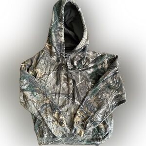 Realtree Camo Outdoor Hoodie RN # 53116
